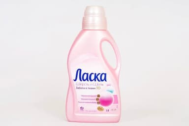 Гель для стирки Ласка для шерсти и шелка 3D забота о ткани 1 л
